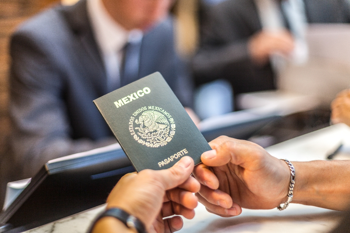 What Are the Requirements for a Mexican Passport?